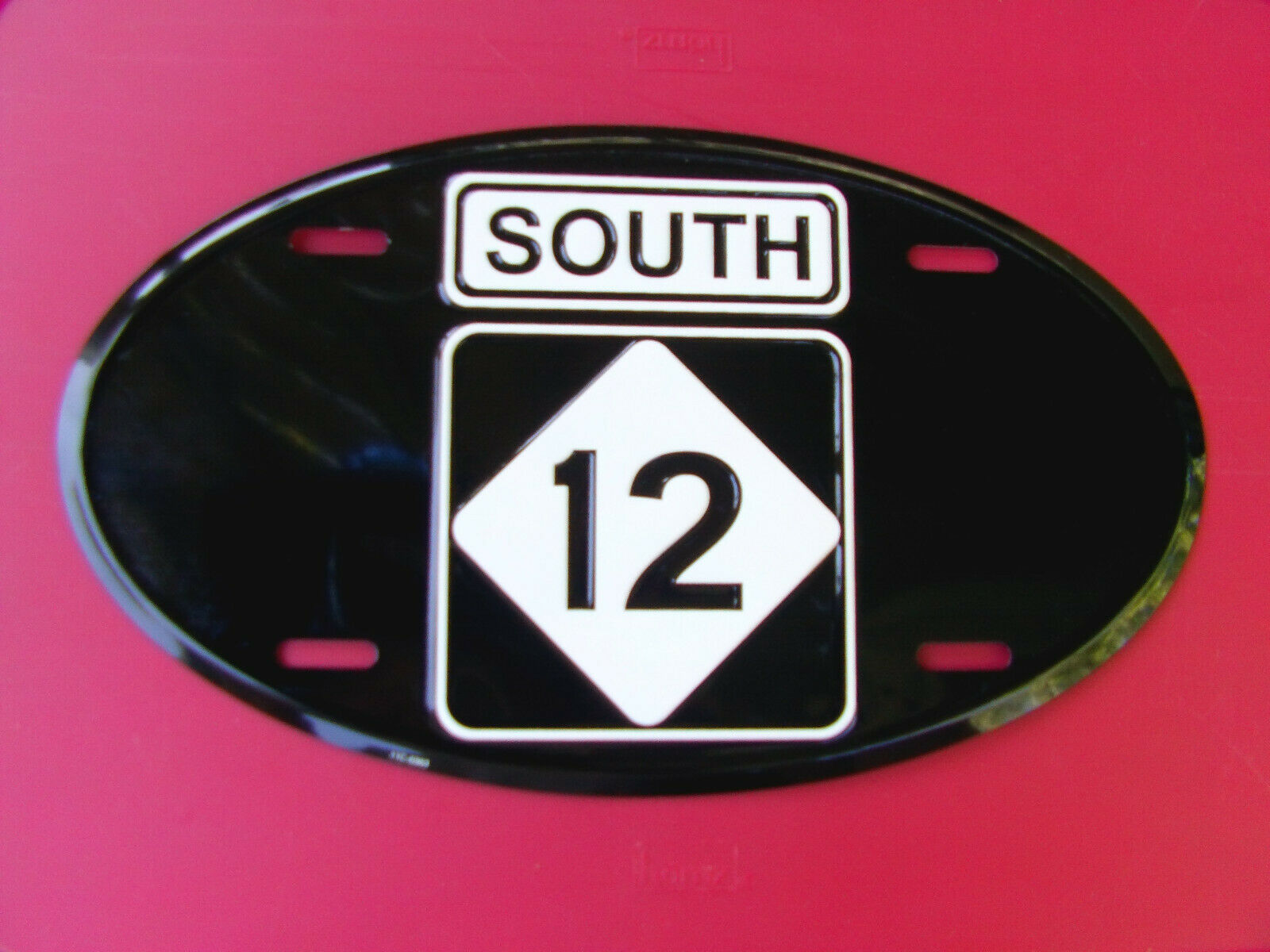 Obx Specialty: "south" "12" Oval Black Metal Front Plate! Mint Condition!