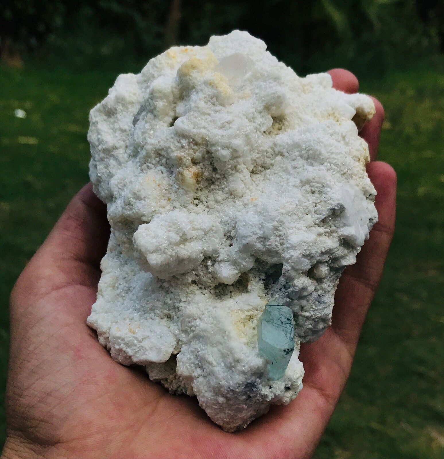 Natural Blue Aquamarine Crystal With Quartz Crystal And Mica Specimen (01)