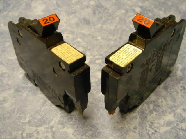 2 - 20 Amp Federal Pacific Stab-lok 20a 1 Pole 1/2" Thin Breakers Type Nc