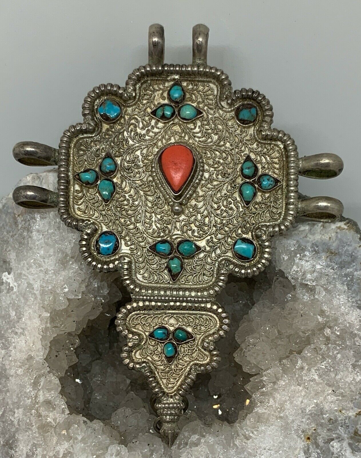 New Price!  Impressive Tibet Bhutan Gau With Coral And Turquoise