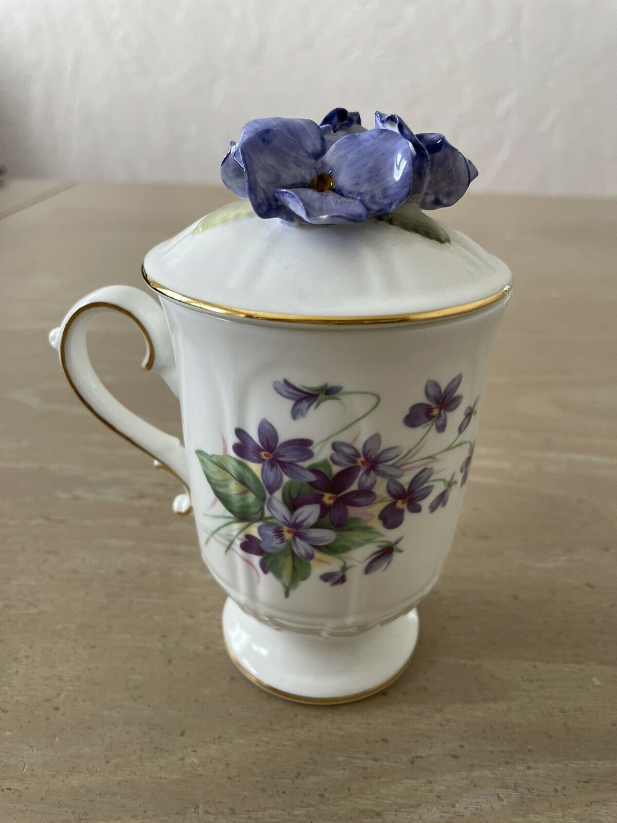 Vintage Royale Stratford England Sweet Violets Mug With Lid